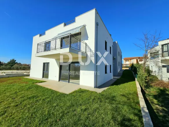 3-bedroom Apartment In Poreč, Croatia (94,7 M²)