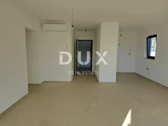 3-bedroom Apartment In Poreč, Croatia (94,7 M²)