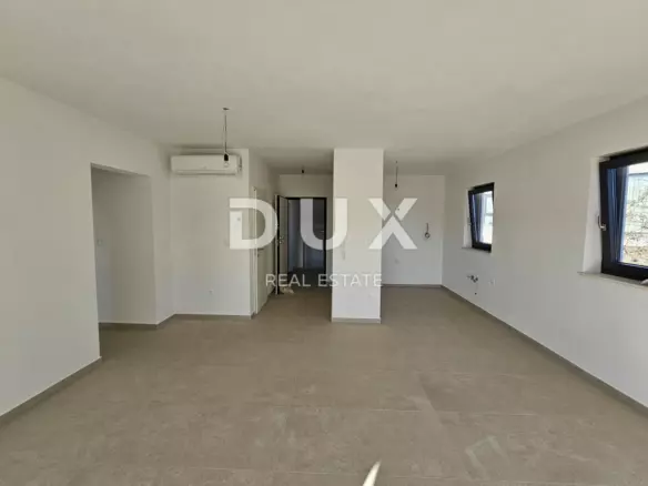 3-bedroom Apartment In Poreč, Croatia (94,7 M²)