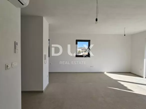 3-bedroom Apartment In Poreč, Croatia (94,7 M²)