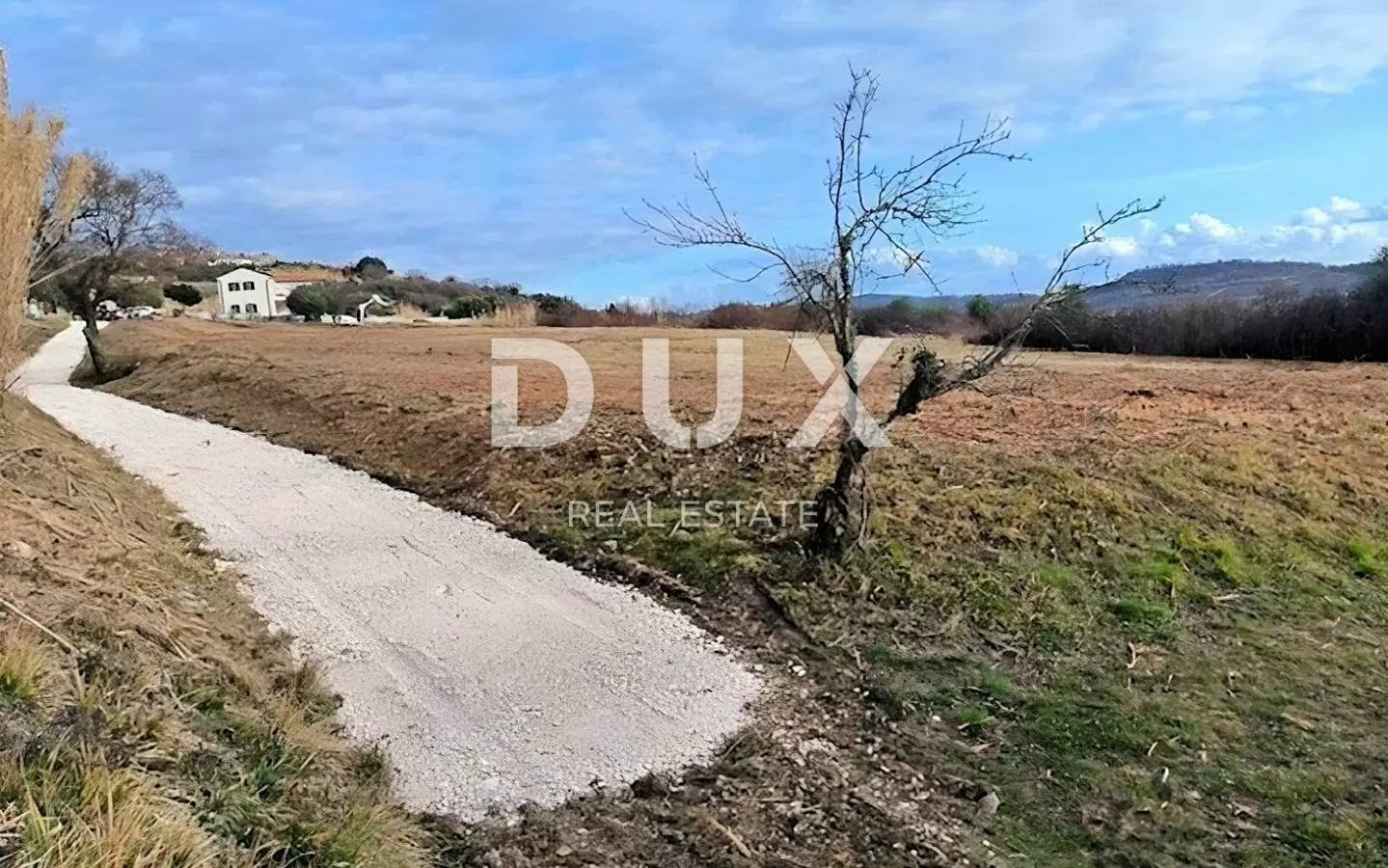 Land In Buje, Croatia (1.036 M²)