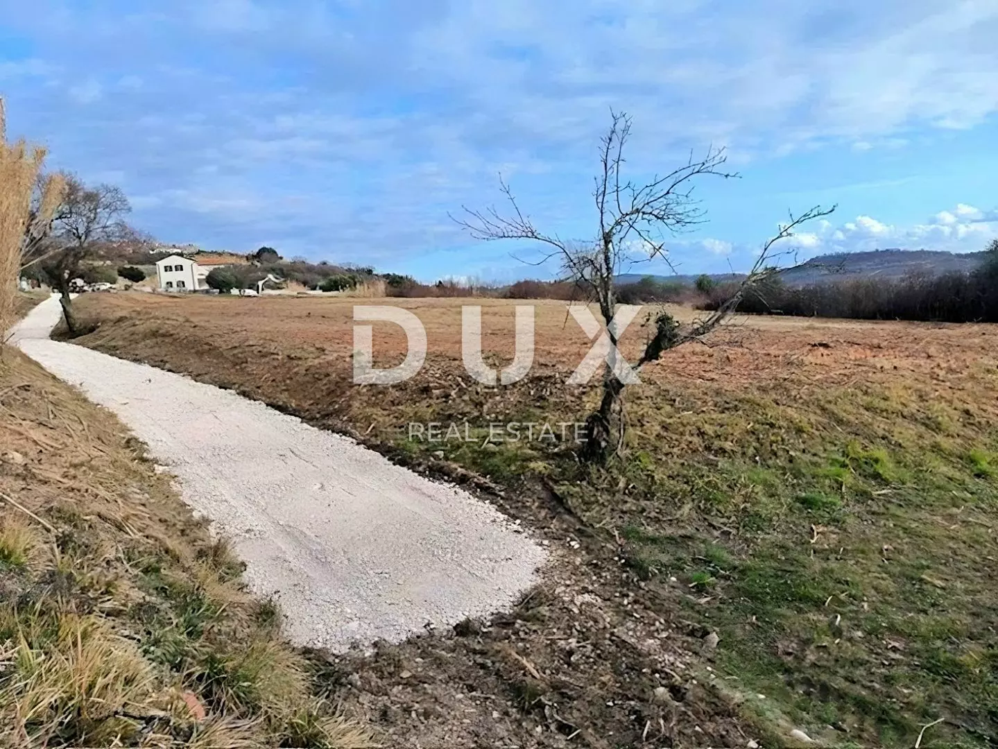 Land In Buje, Croatia (1.036 M²)