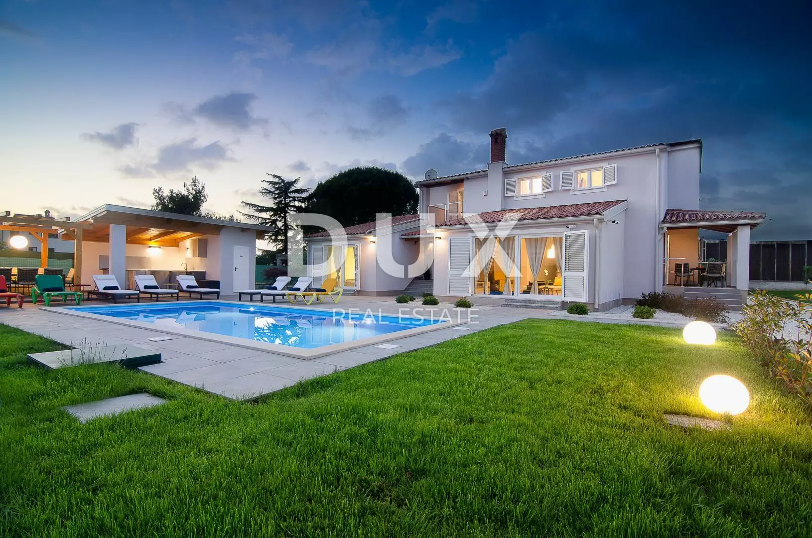 4-bedroom Villa In Valbandon, Croatia (220 M²)