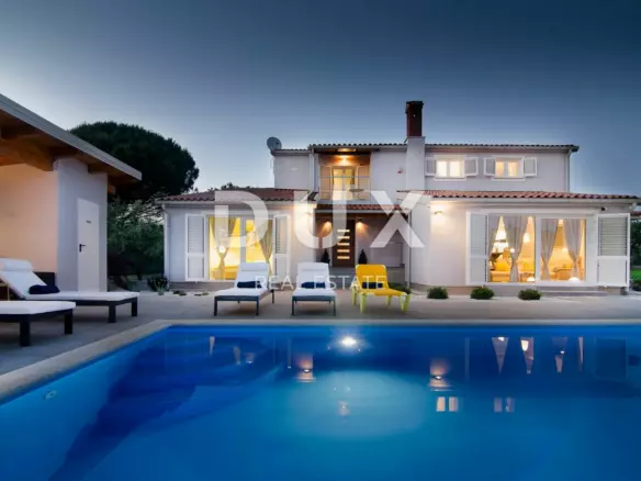 4-bedroom Villa In Valbandon, Croatia (220 M²)