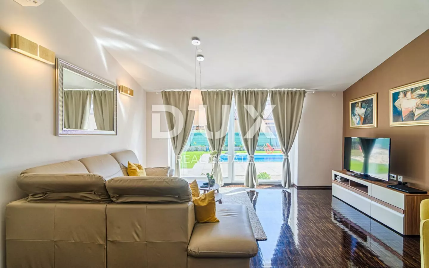 4-bedroom Villa In Valbandon, Croatia (220 M²)