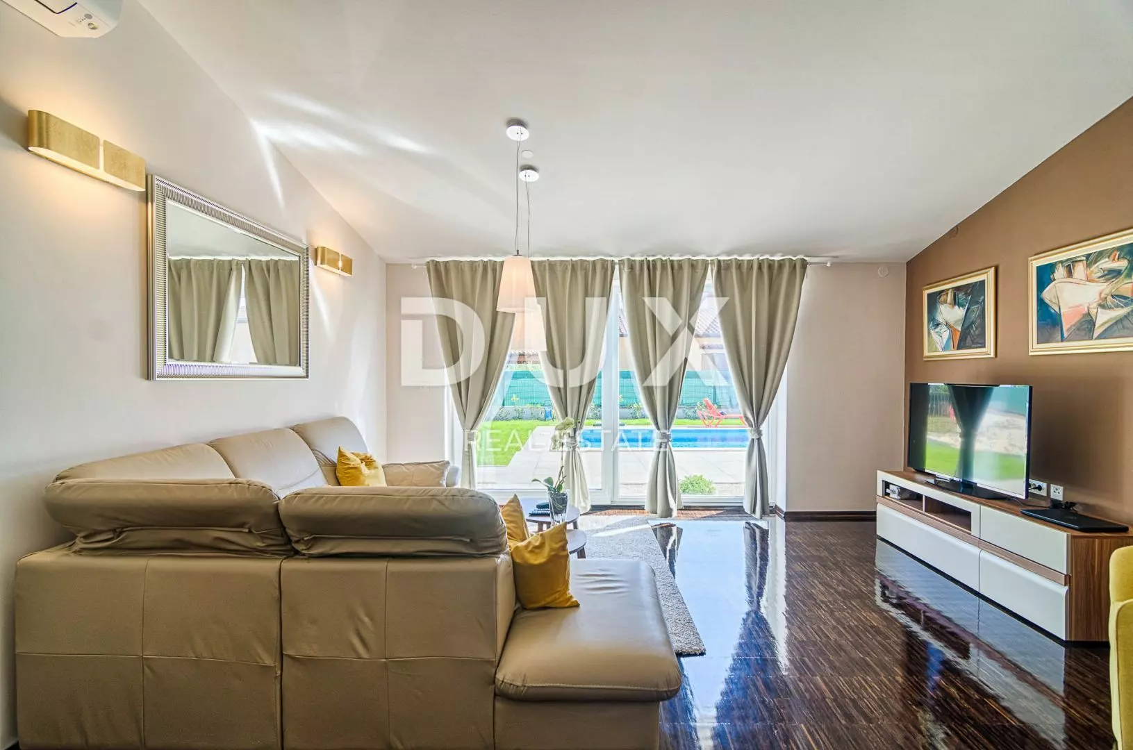 4-bedroom Villa In Valbandon, Croatia (220 M²)