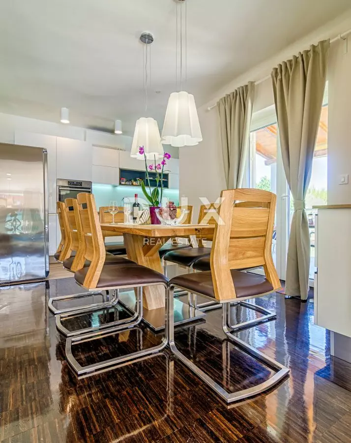 4-bedroom Villa In Valbandon, Croatia (220 M²)
