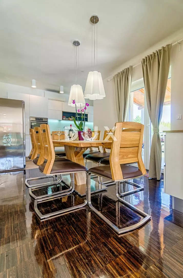 4-bedroom Villa In Valbandon, Croatia (220 M²)
