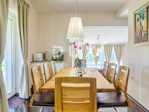 4-bedroom Villa In Valbandon, Croatia (220 M²)