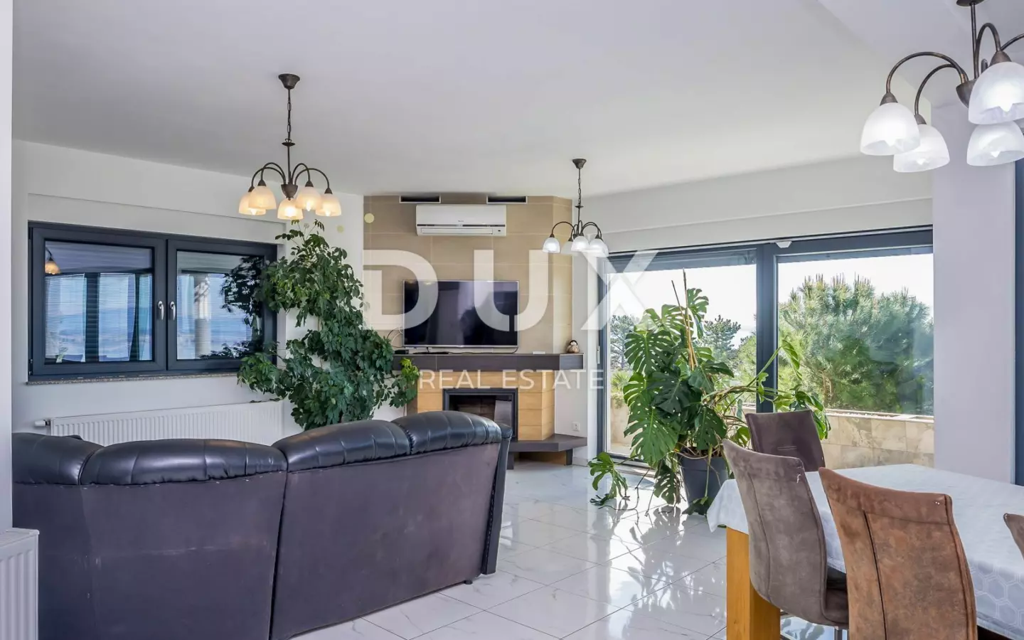 10-bedroom Villa In Crikvenica, Croatia (390 M²)