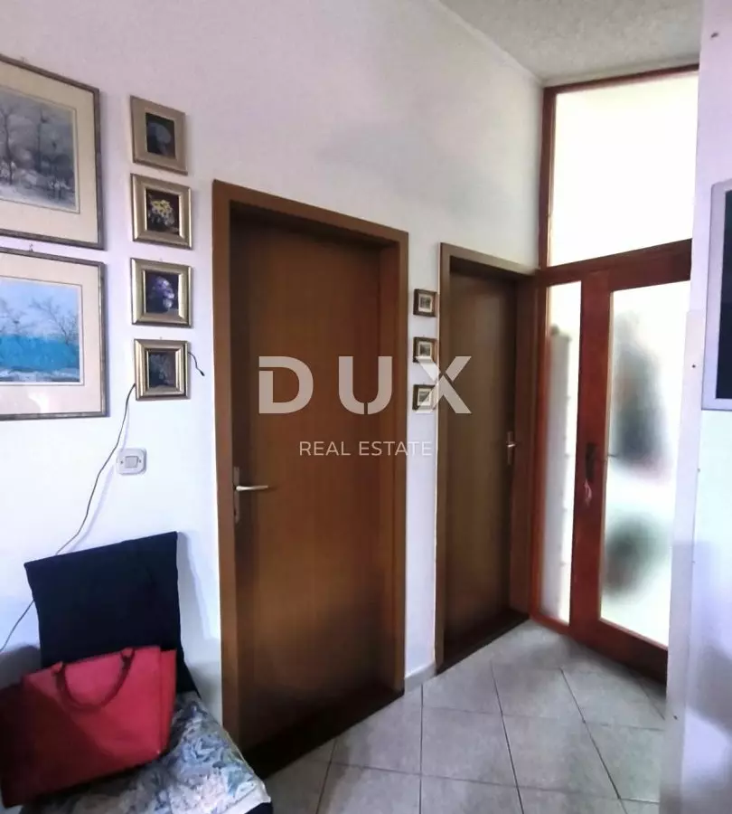 4-bedroom Apartment In Banjole, Croatia (81 M²)