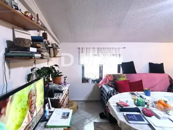 4-bedroom Apartment In Banjole, Croatia (81 M²)