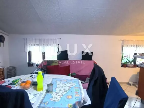 4-bedroom Apartment In Banjole, Croatia (81 M²)