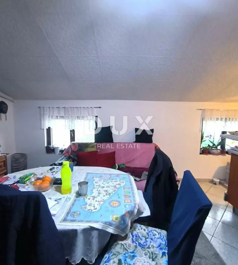 4-bedroom Apartment In Banjole, Croatia (81 M²)