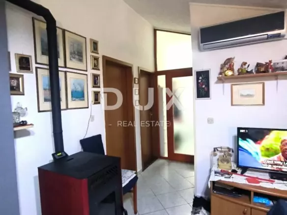 4-bedroom Apartment In Banjole, Croatia (81 M²)