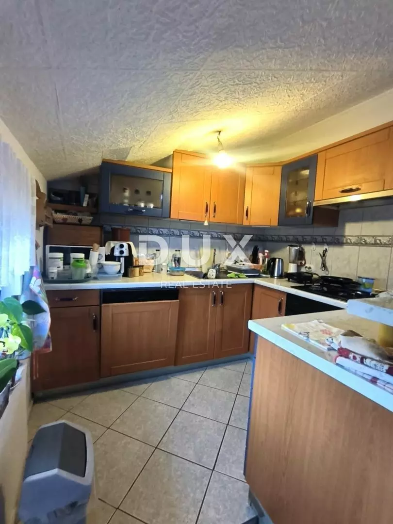 4-bedroom Apartment In Banjole, Croatia (81 M²)
