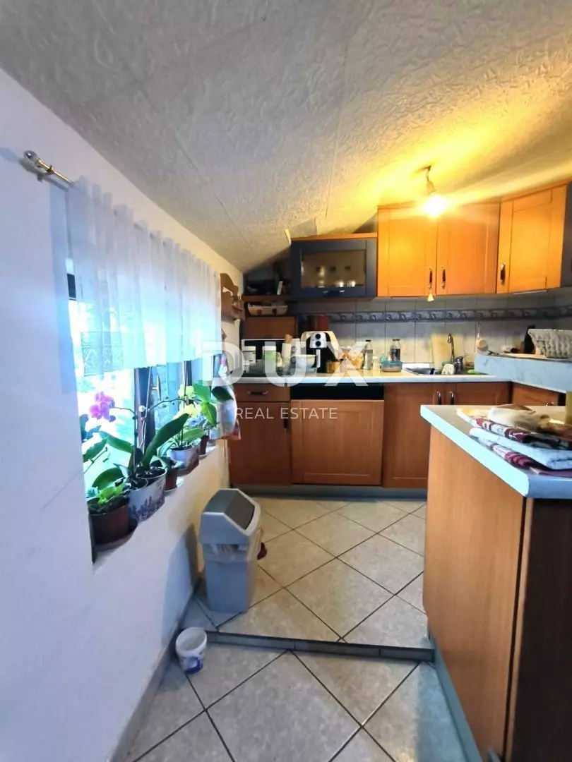 4-bedroom Apartment In Banjole, Croatia (81 M²)