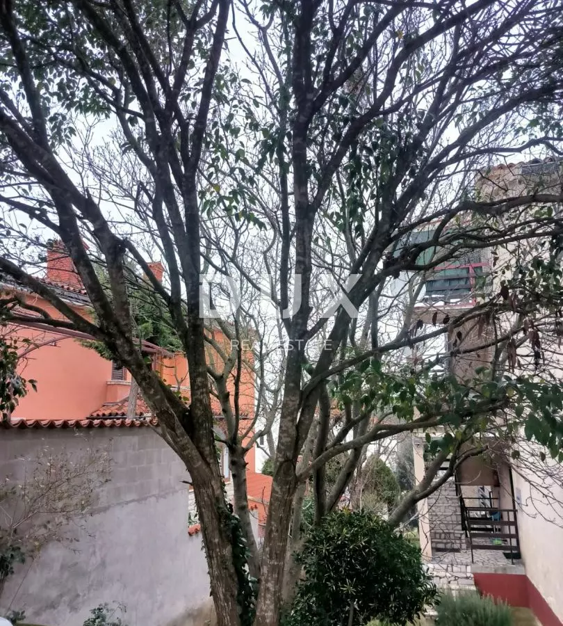4-bedroom Apartment In Banjole, Croatia (81 M²)