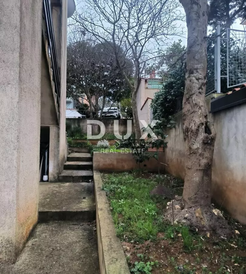 4-bedroom Apartment In Banjole, Croatia (81 M²)