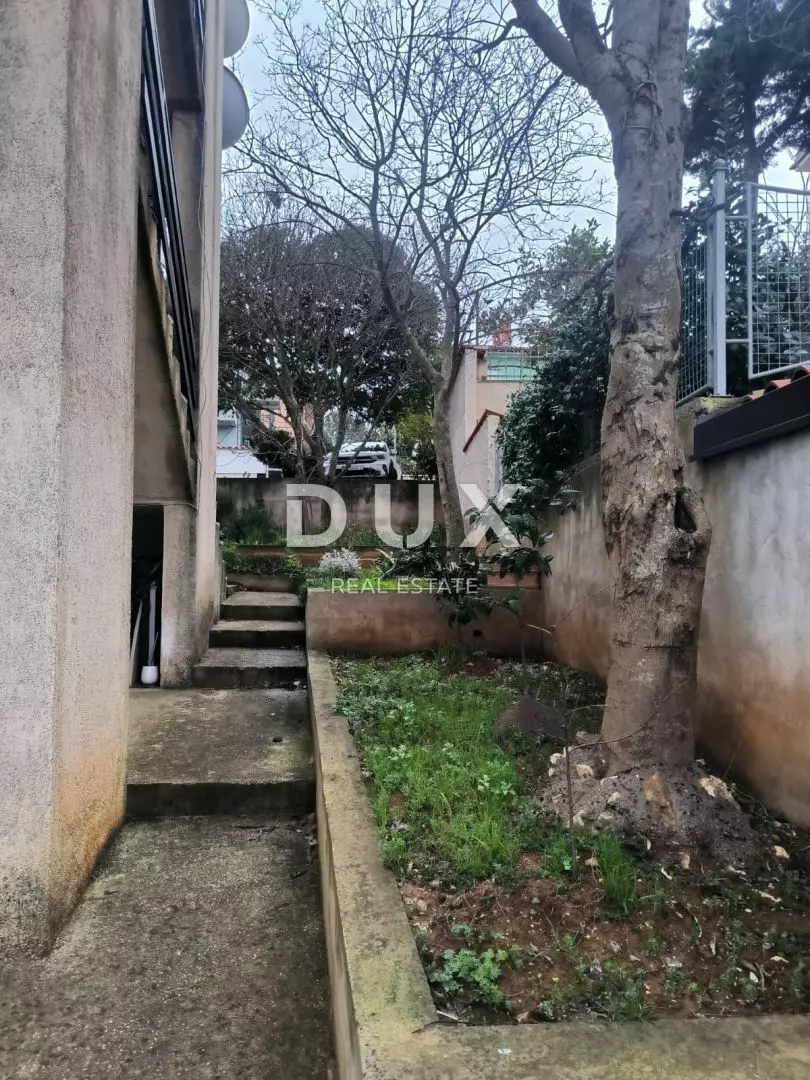 4-bedroom Apartment In Banjole, Croatia (81 M²)