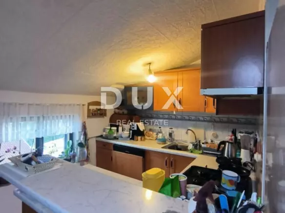 4-bedroom Apartment In Banjole, Croatia (81 M²)
