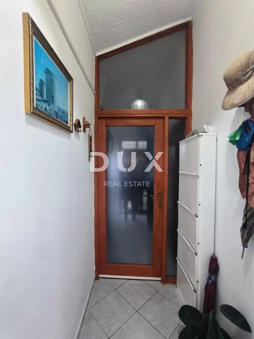 4-bedroom Apartment In Banjole, Croatia (81 M²)