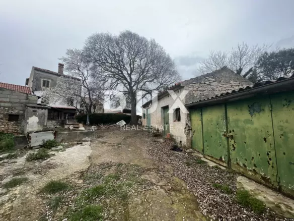 Land In Valtura, Croatia (933 M²)