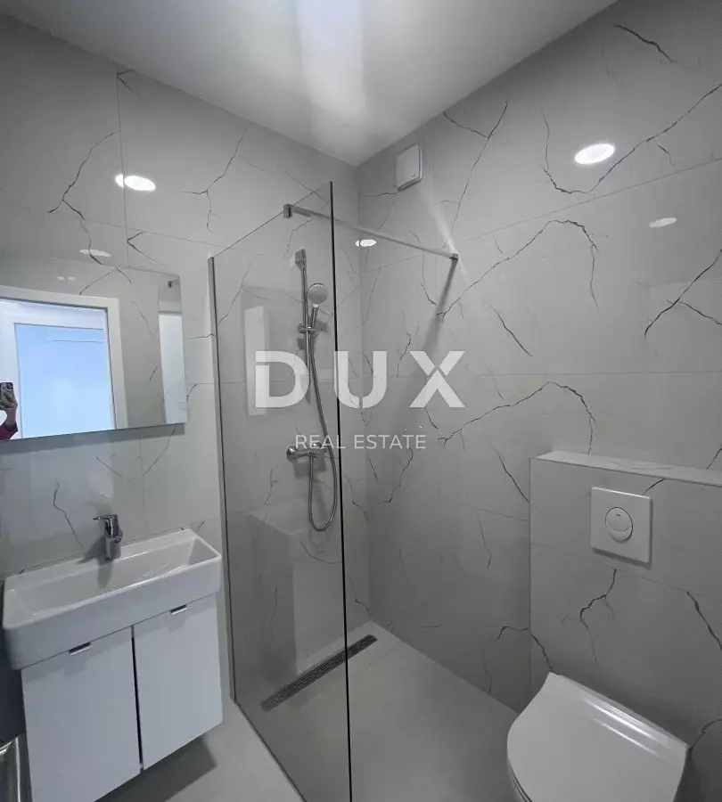 3-bedroom Apartment In Srima, Croatia (192,68 M²)