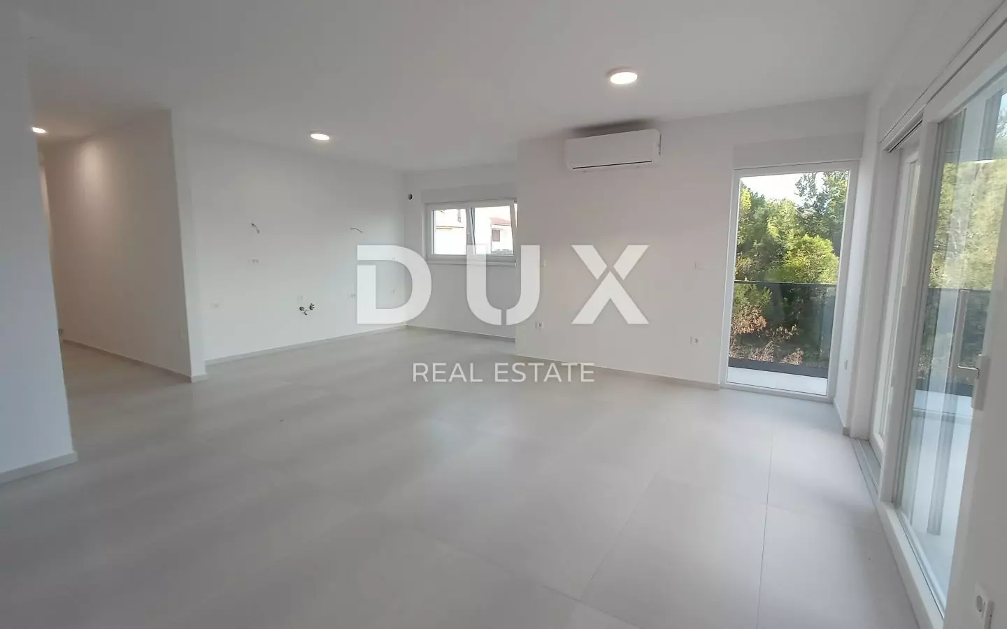 3-bedroom Apartment In Srima, Croatia (170,34 M²)