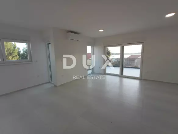 3-bedroom Apartment In Srima, Croatia (170,34 M²)
