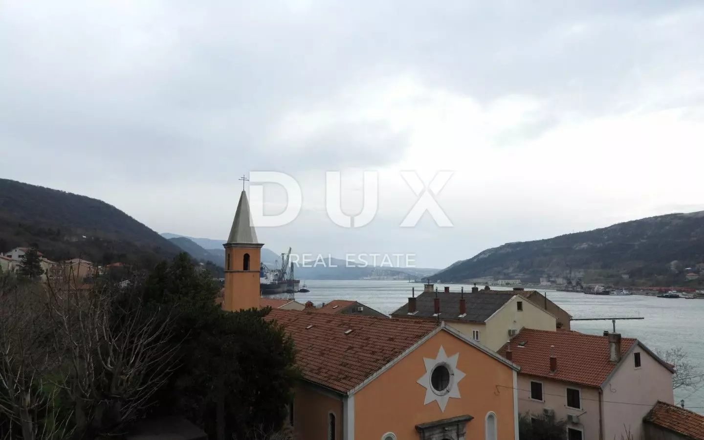 3-bedroom Apartment In Bakar-dio, Croatia (140 M²)