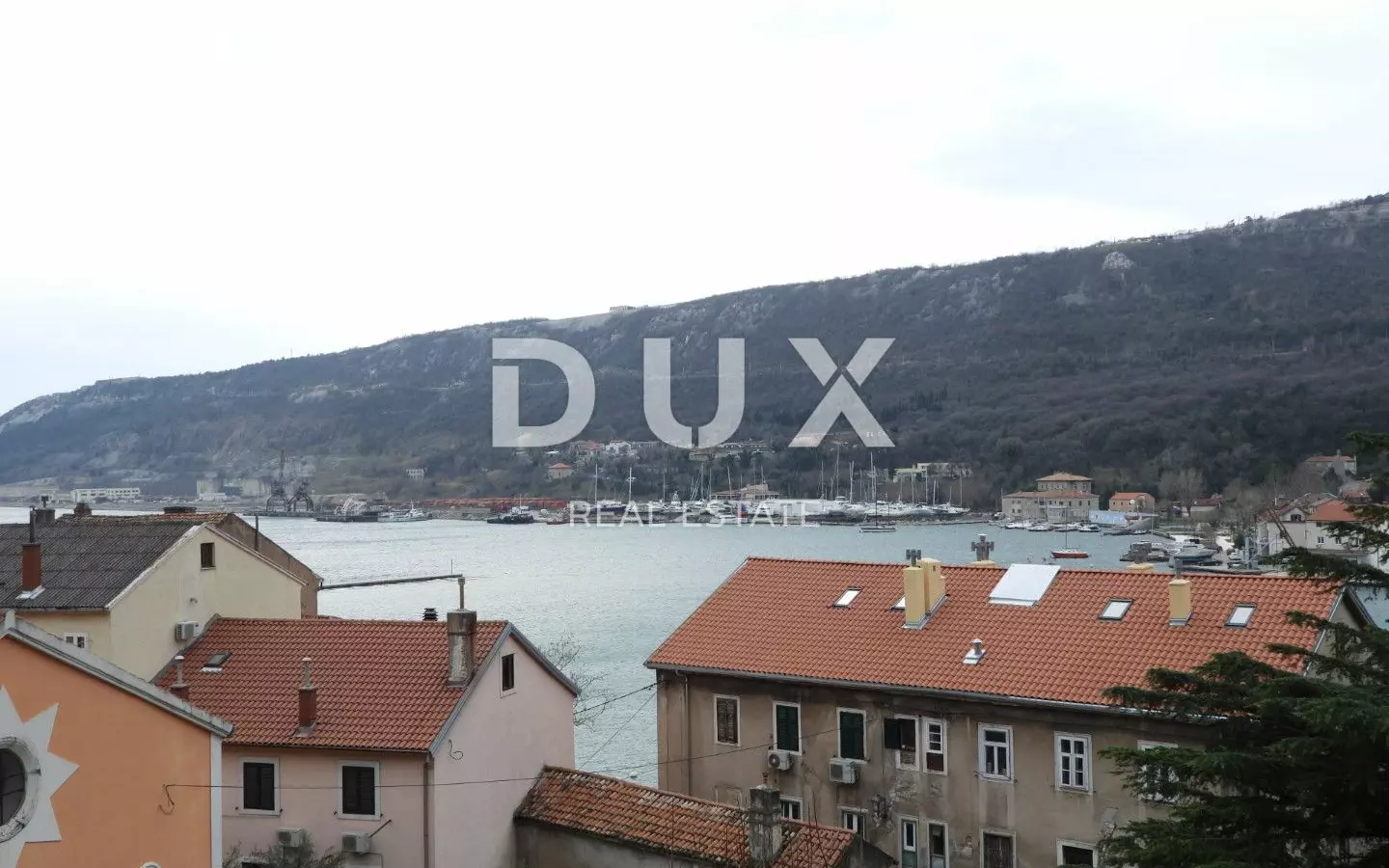 3-bedroom Apartment In Bakar-dio, Croatia (140 M²)