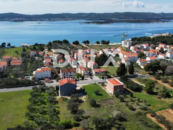 Land In Sveti Filip I Jakov, Croatia (637 M²)