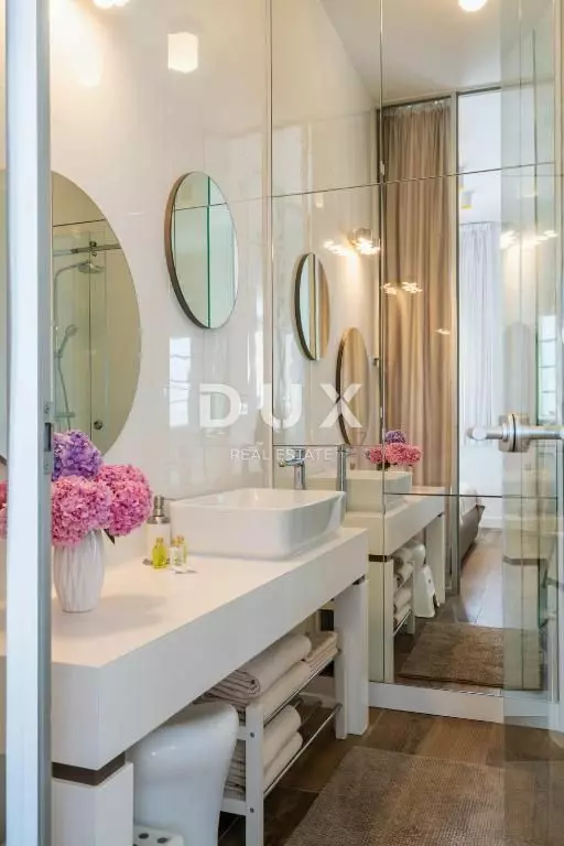 8-bedroom Apartment In Opatija – Centar, Croatia (200 M²)