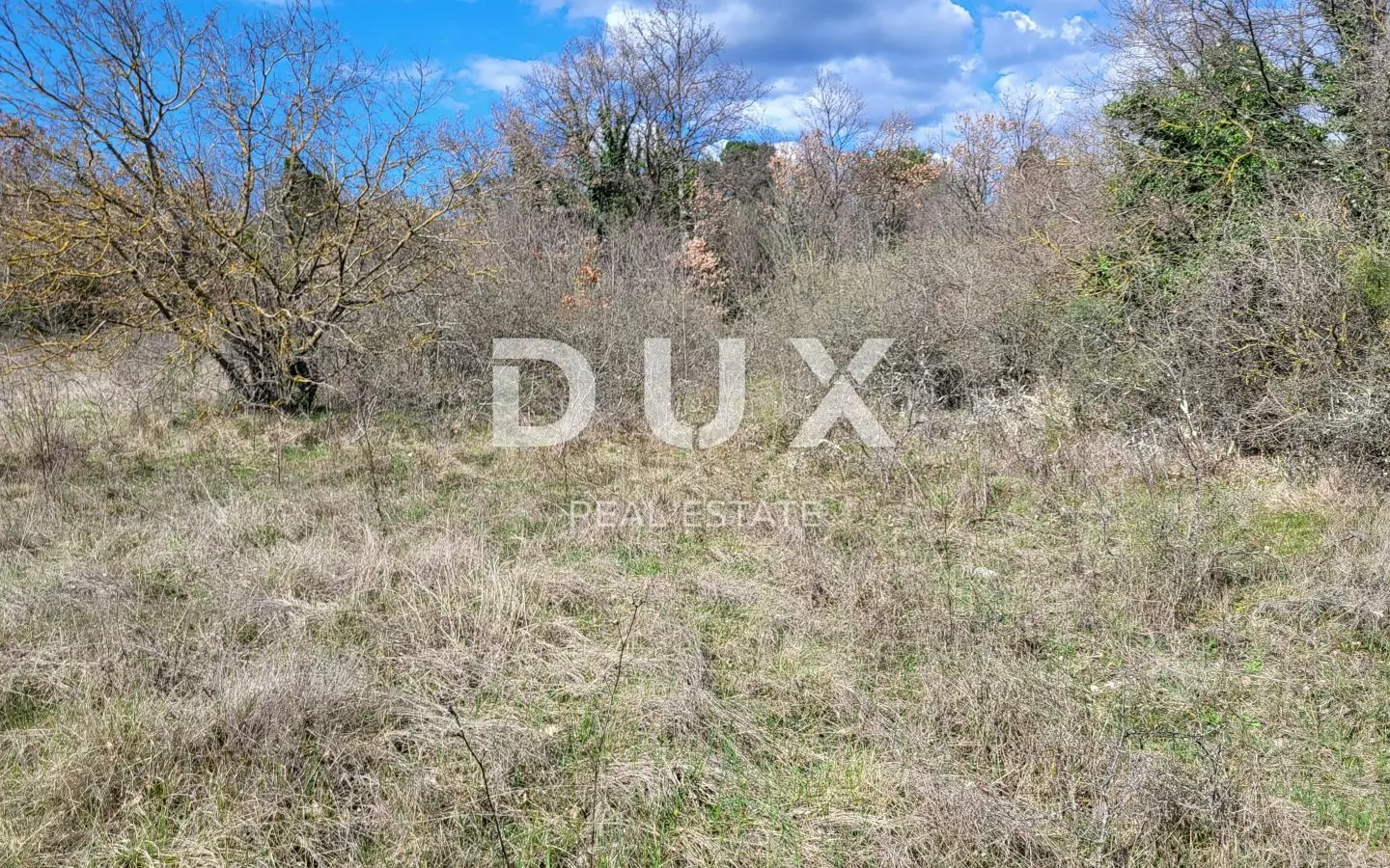 Land In Svetvinčenat, Croatia (3.000 M²)
