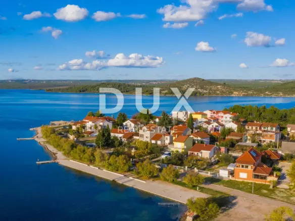 Land In Bilice, Croatia (798 M²)