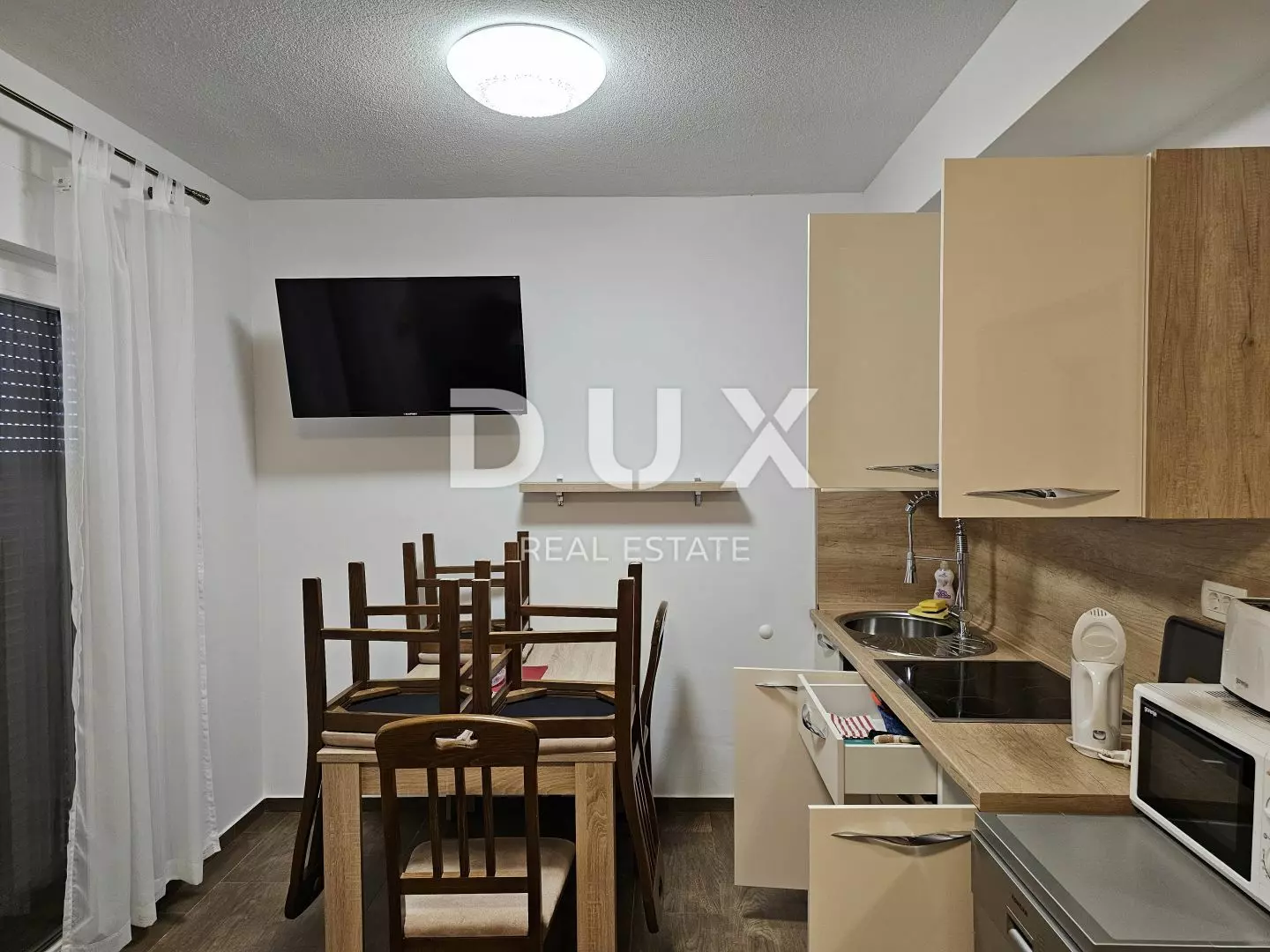 3-bedroom Apartment In Banjol, Croatia (93,62 M²)