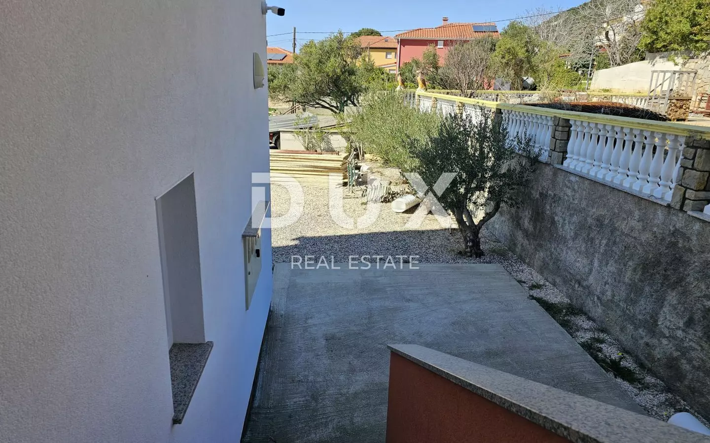 3-bedroom Apartment In Banjol, Croatia (93,62 M²)