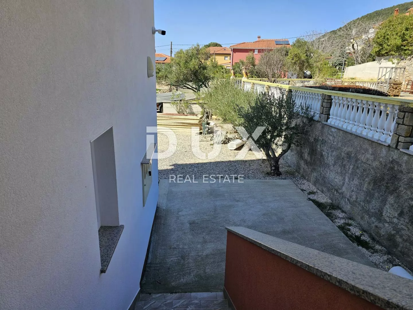 3-bedroom Apartment In Banjol, Croatia (93,62 M²)