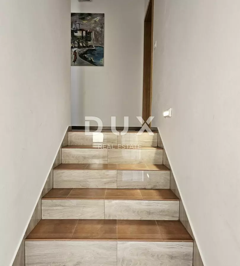 3-bedroom Apartment In Banjol, Croatia (93,62 M²)