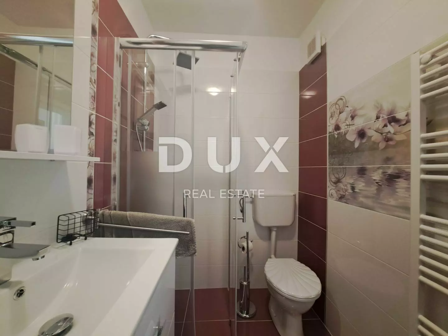 5-bedroom Detached House In Oprić, Croatia (300 M²)