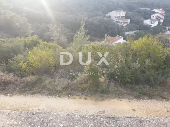Land In Savar, Croatia (1.650 M²)