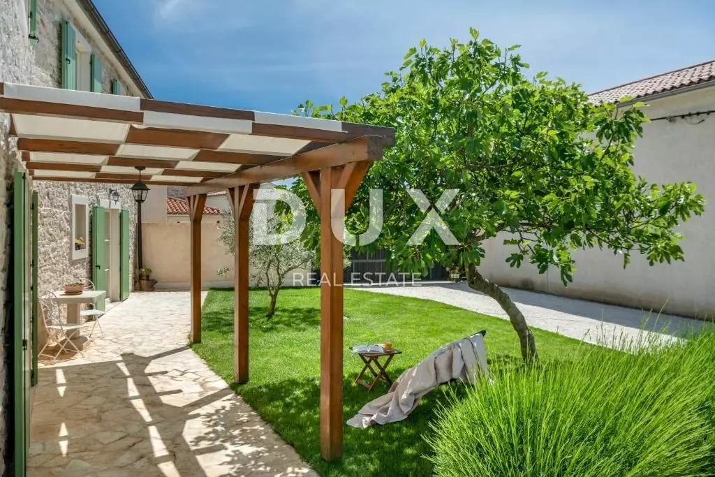 4-bedroom Villa In Krnica, Croatia (149 M²)