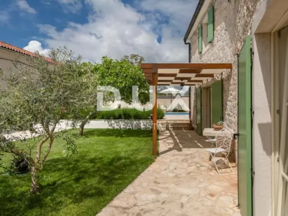 4-bedroom Villa In Krnica, Croatia (149 M²)