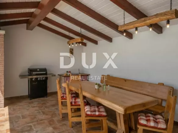 4-bedroom Villa In Krnica, Croatia (149 M²)