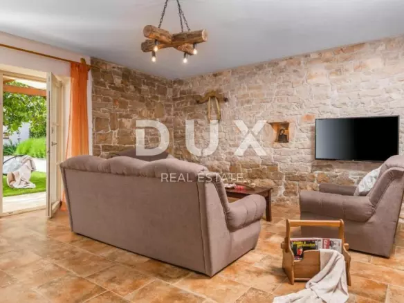 4-bedroom Villa In Krnica, Croatia (149 M²)