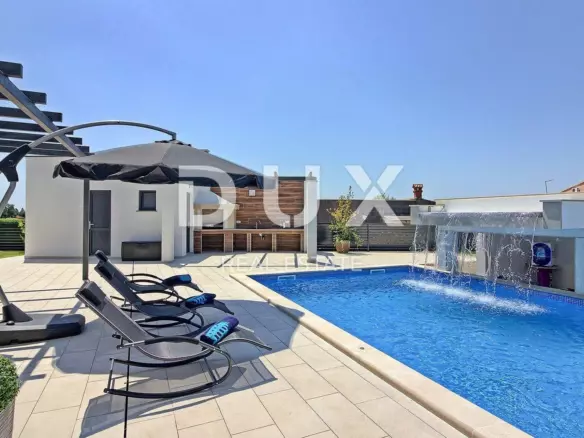 6-bedroom Detached House In Marčana, Croatia (280 M²)