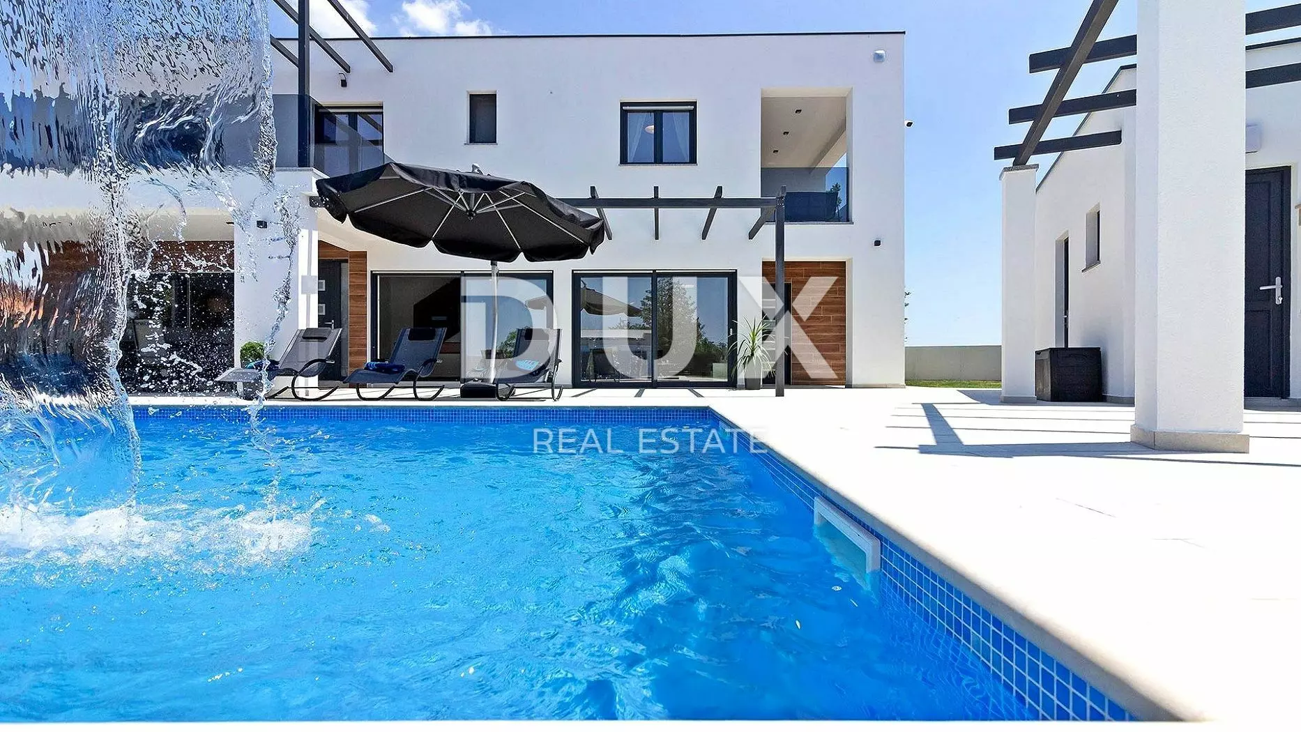 6-bedroom Detached House In Marčana, Croatia (280 M²)