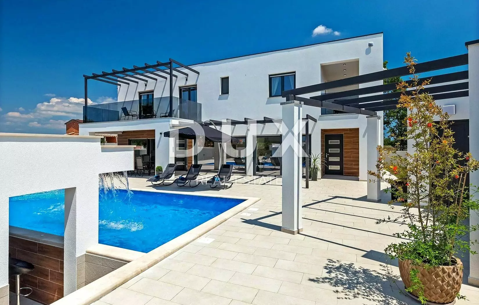 6-bedroom Detached House In Marčana, Croatia (280 M²)
