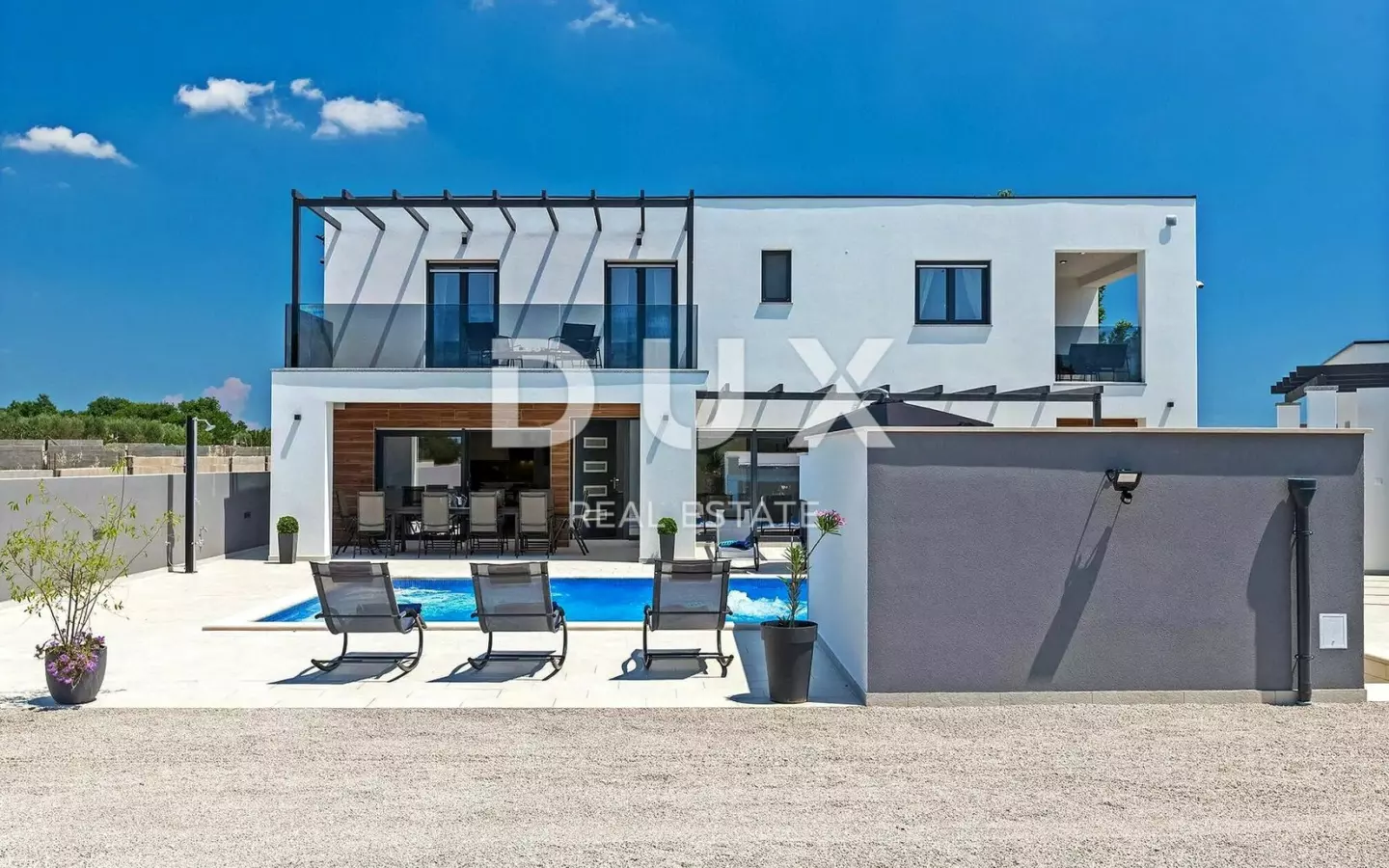 6-bedroom Detached House In Marčana, Croatia (280 M²)